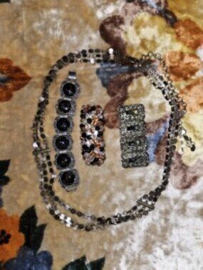 4pc Antique Jewelry Large 8" bracelets and necklace brown and black stones